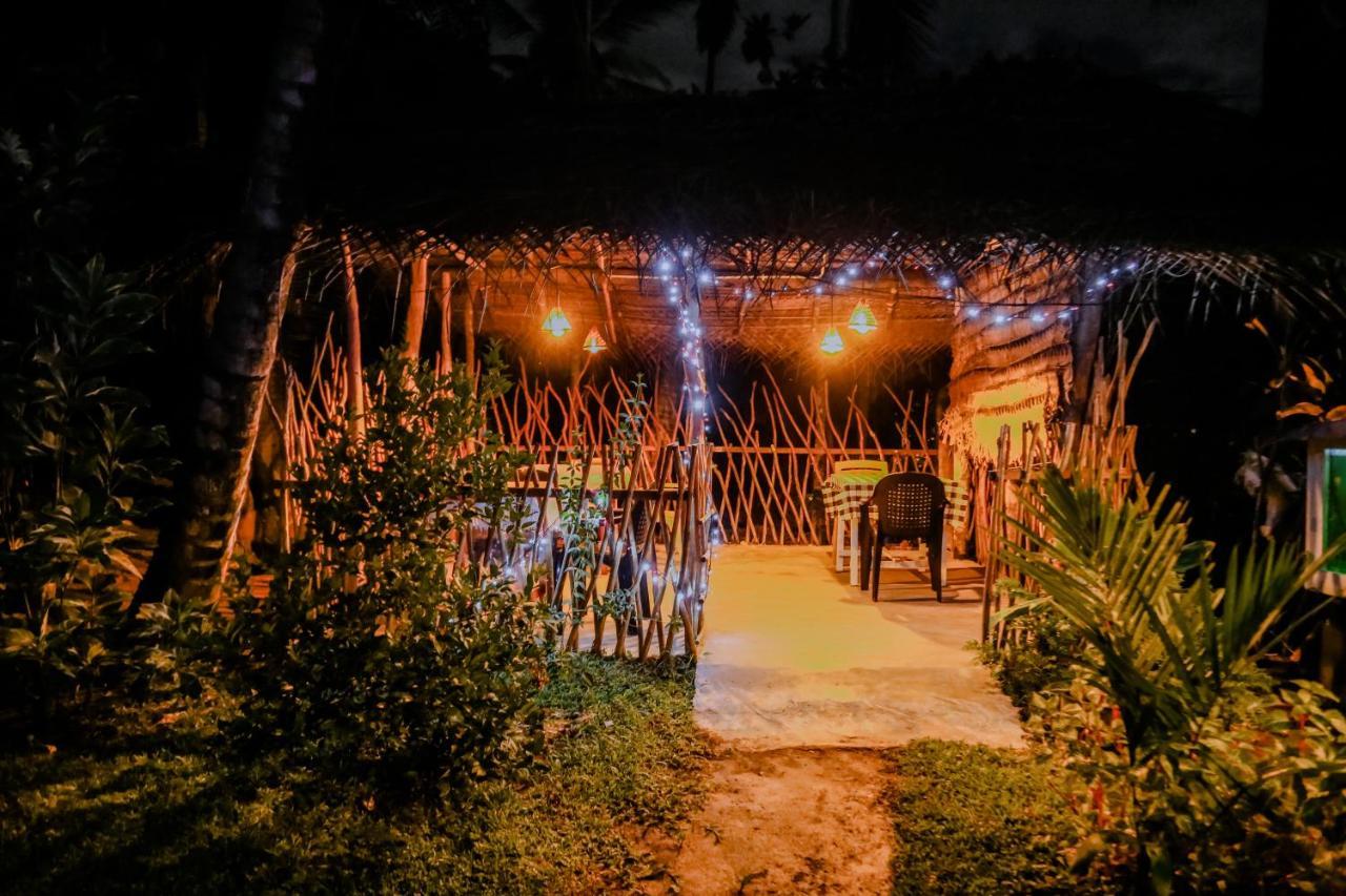 Sajana Ocean Hill Acomodação com café da manhã Mirissa Exterior foto