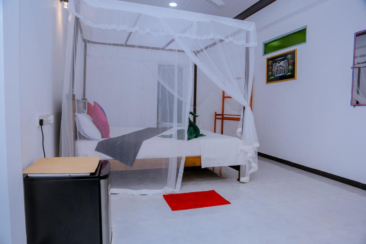 Sajana Ocean Hill Acomodação com café da manhã Mirissa Exterior foto